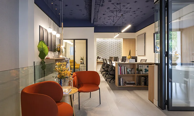 Iluminación profesional para oficinas corporativas