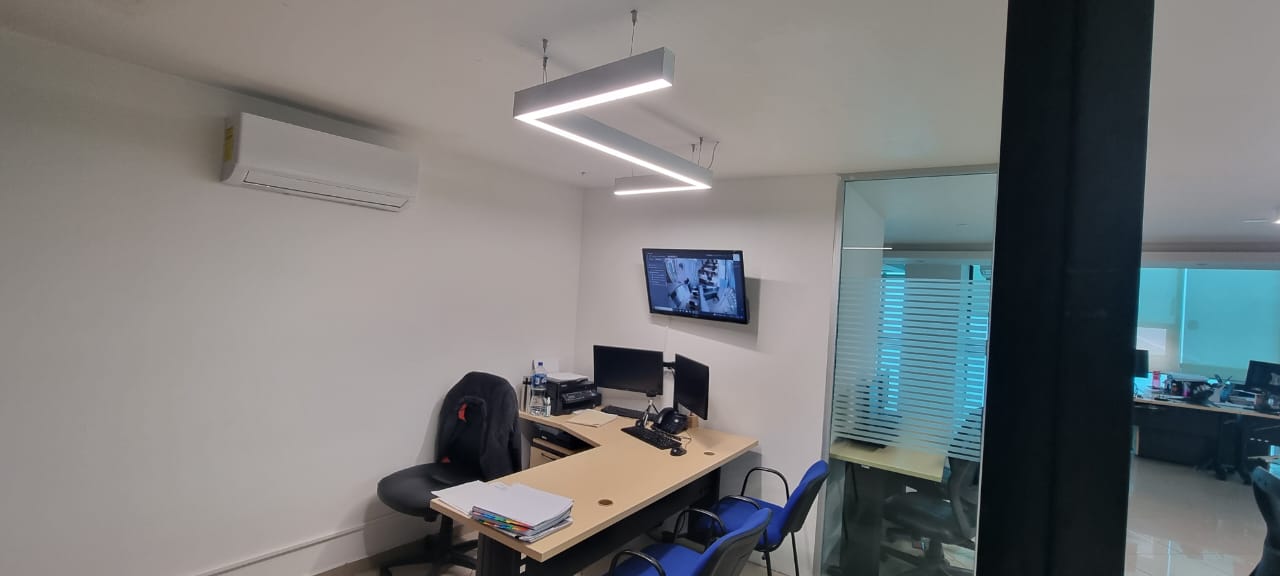 Iluminación LED en áreas de trabajo