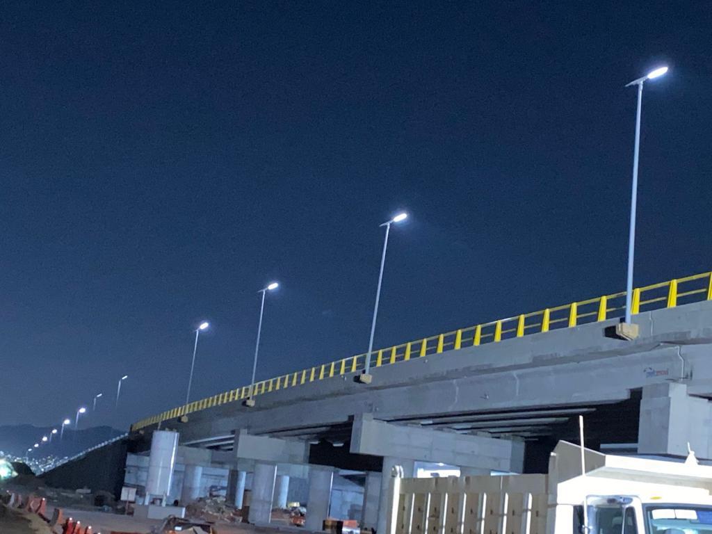 Iluminación solar para áreas abiertas